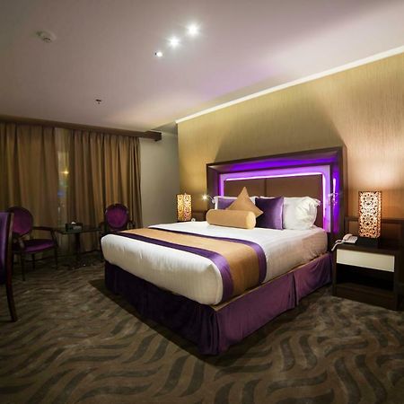 Golden Bujari Hotel Эль-Хубар Экстерьер фото