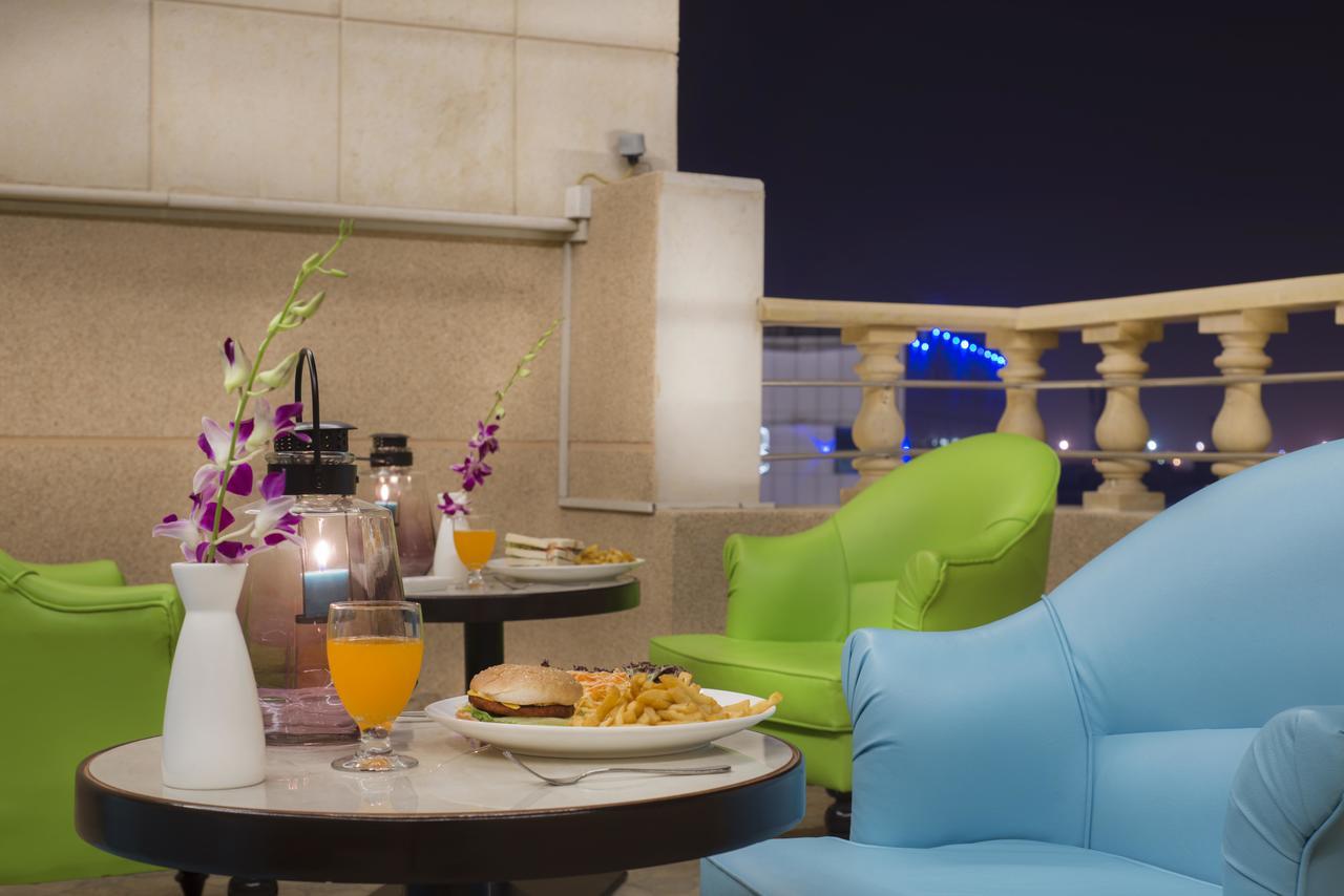 Golden Bujari Hotel Эль-Хубар Экстерьер фото