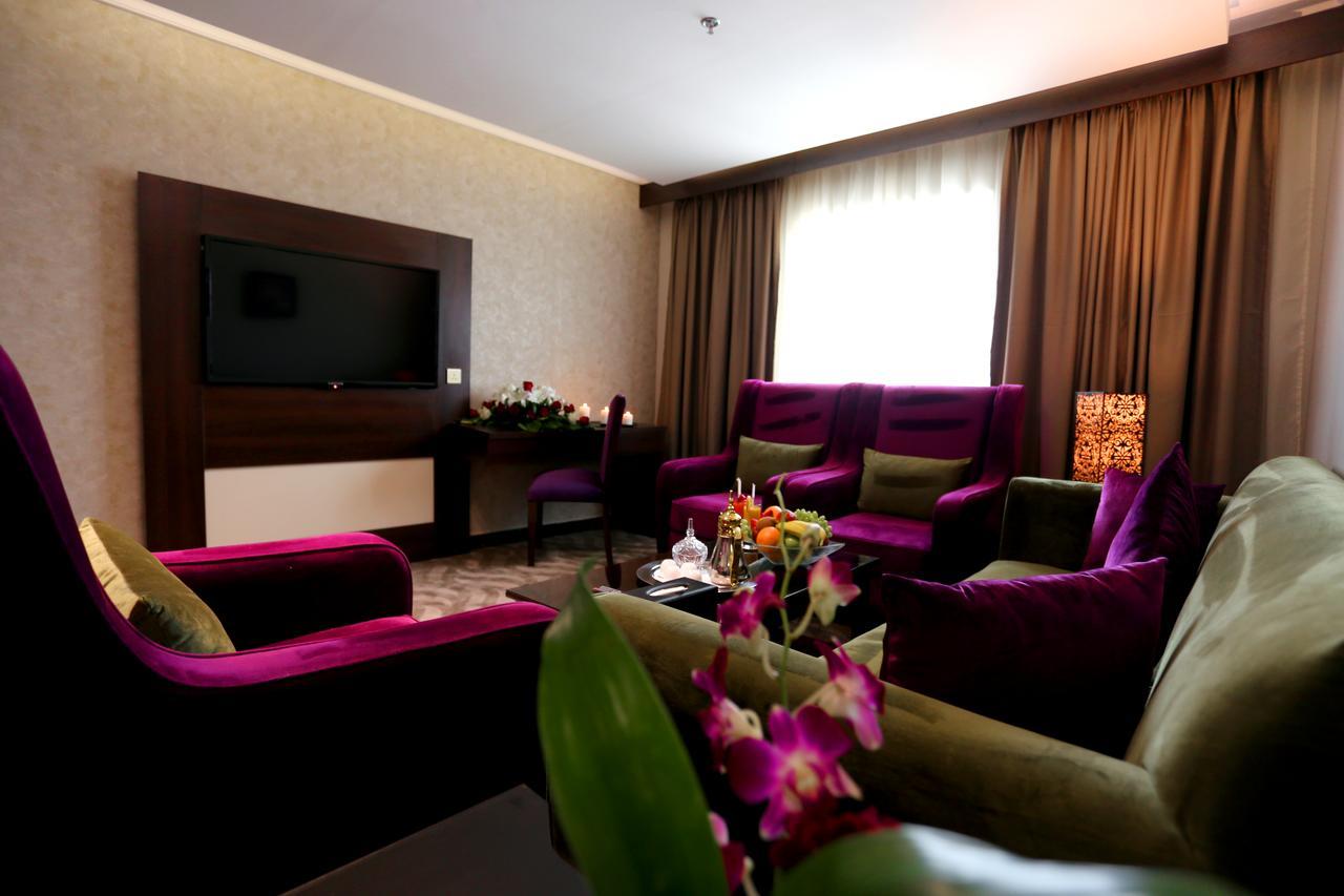 Golden Bujari Hotel Эль-Хубар Экстерьер фото