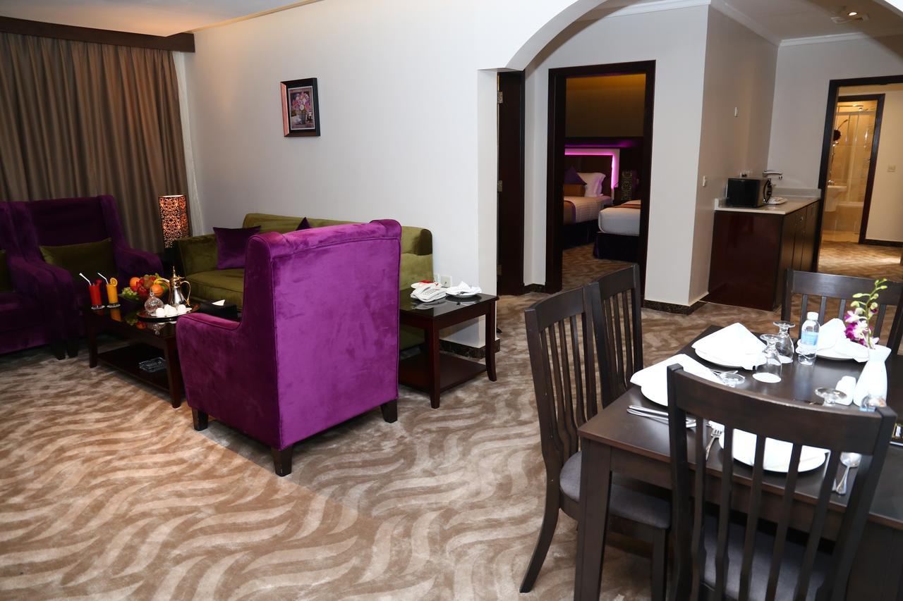 Golden Bujari Hotel Эль-Хубар Экстерьер фото