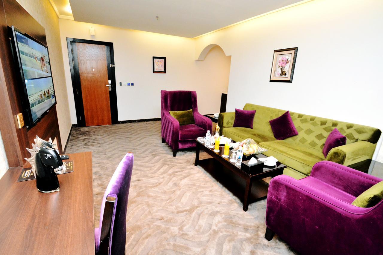 Golden Bujari Hotel Эль-Хубар Экстерьер фото