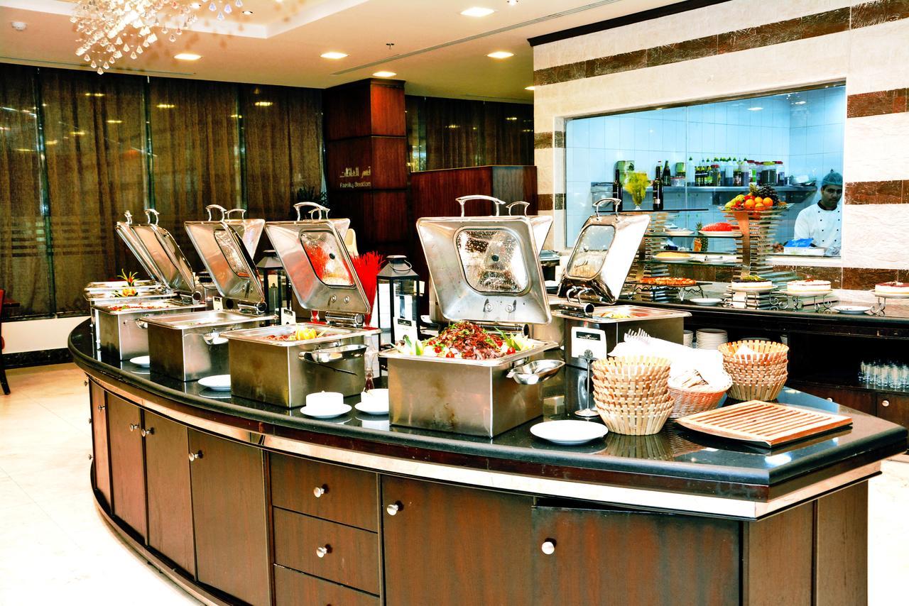 Golden Bujari Hotel Эль-Хубар Экстерьер фото