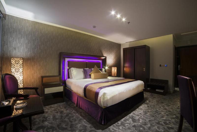 Golden Bujari Hotel Эль-Хубар Экстерьер фото